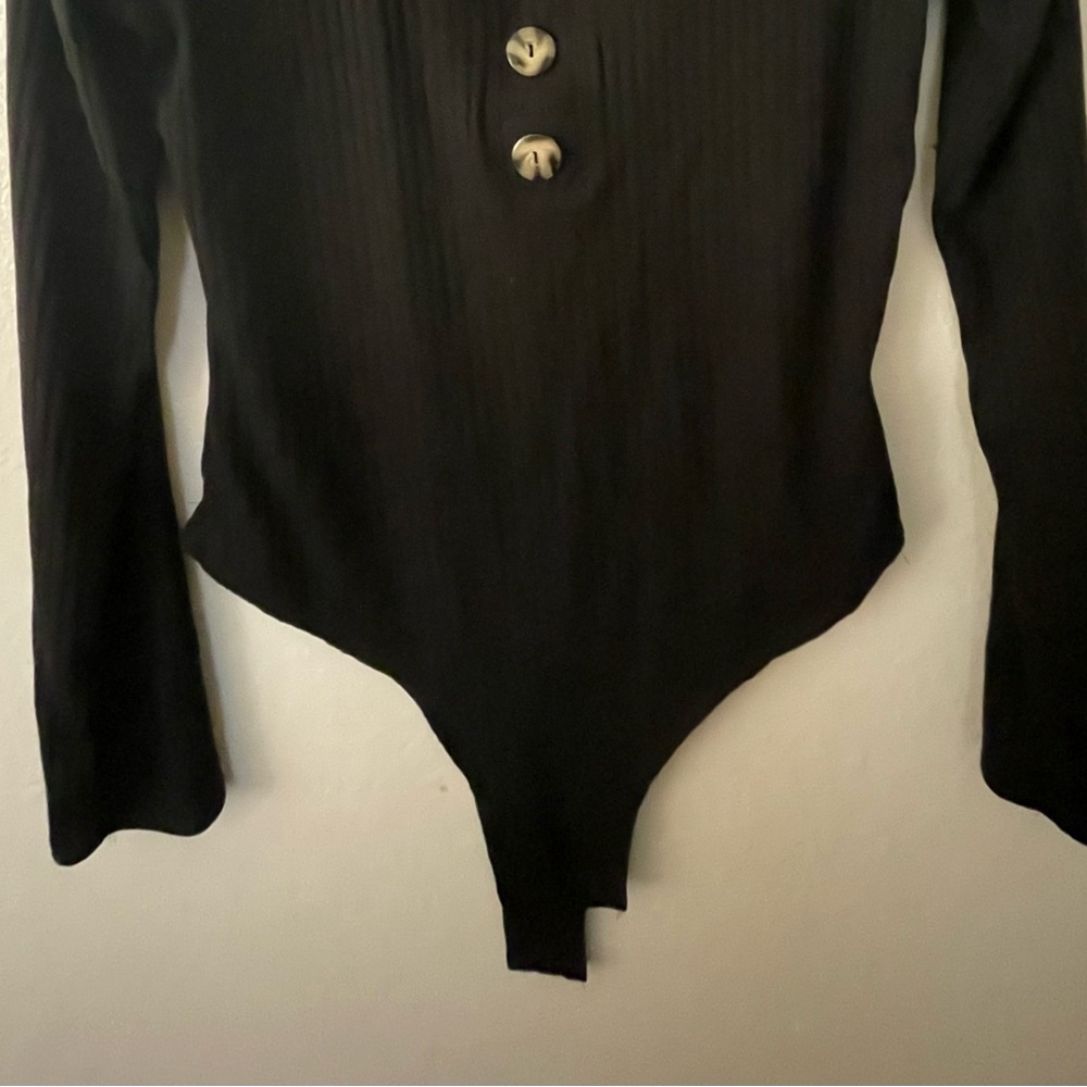 Janet Ribbed Button Bodysuit - Picture 6 of 6